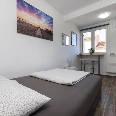 Pinetree - Apartment